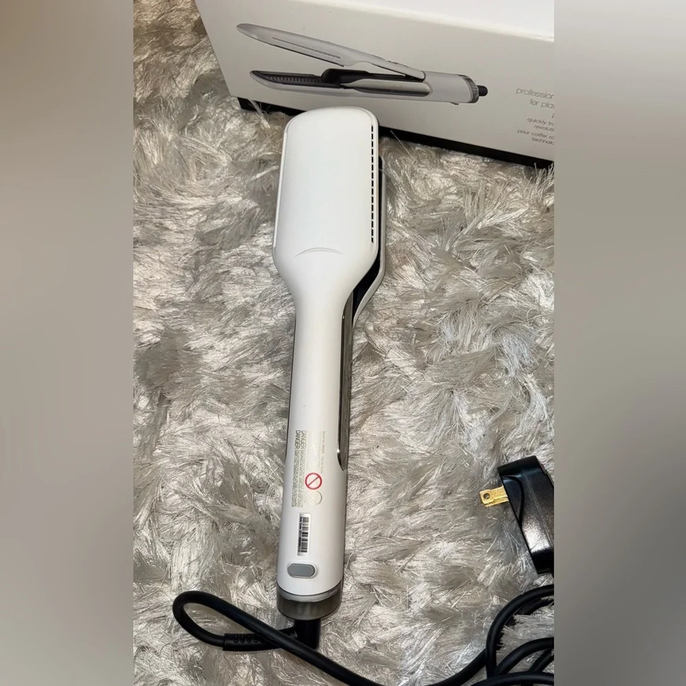 ghd Duet Style 2-in-1 Hot Air Styler - Picture 4 of 9